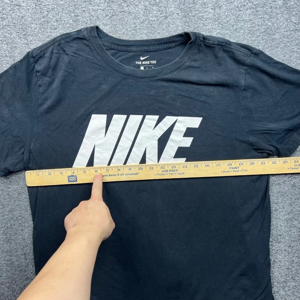 Nike Graphic T-Shirt Mens Large Black Short‎ Sleeve Big Logo Cotton Tee